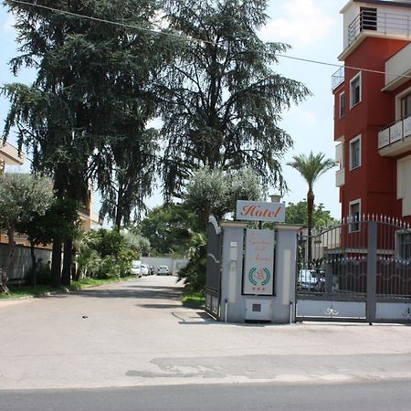 Hotel Il Giardino Degli Aranci Нола Экстерьер фото