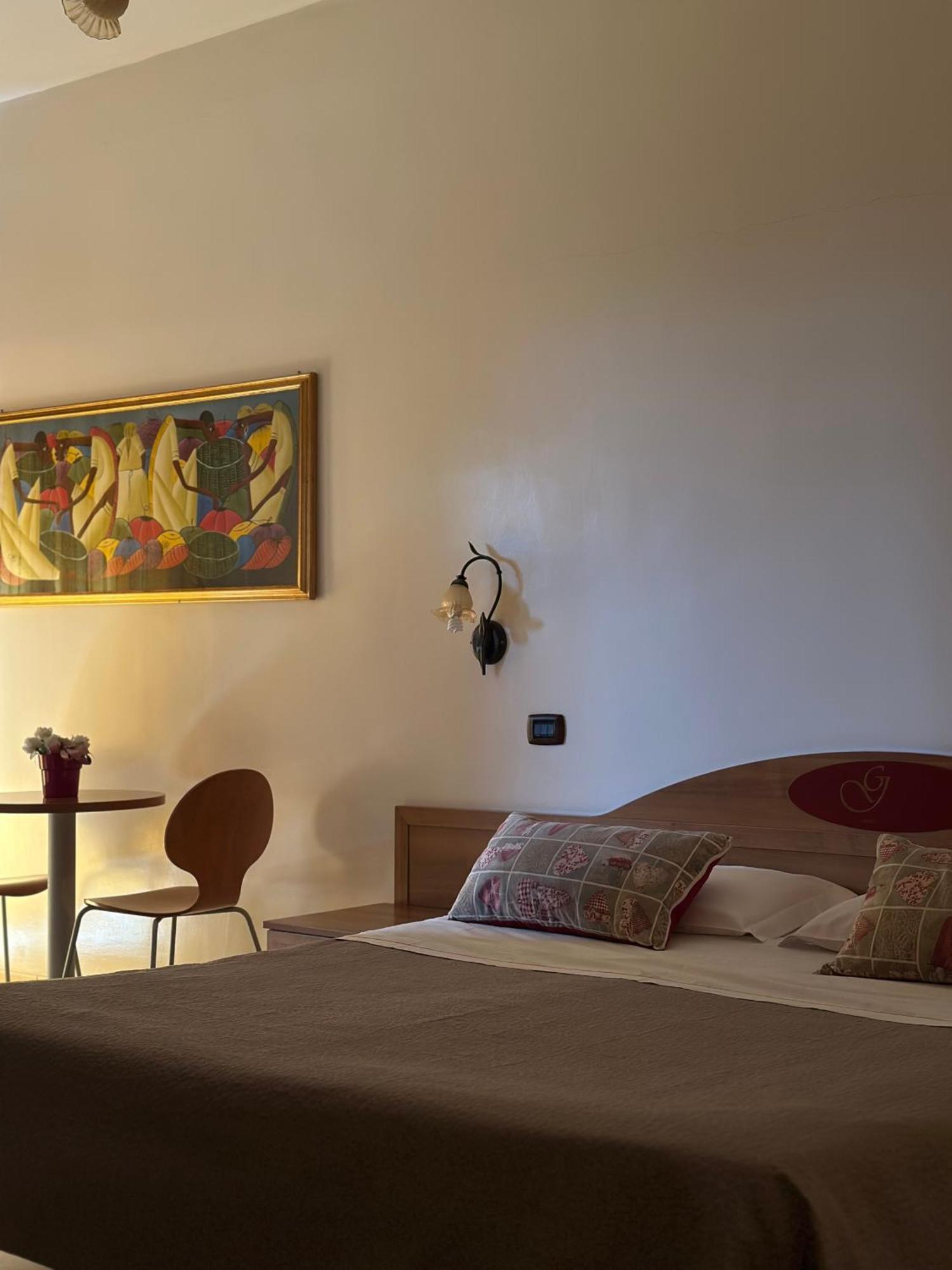 Hotel Il Giardino Degli Aranci Нола Экстерьер фото
