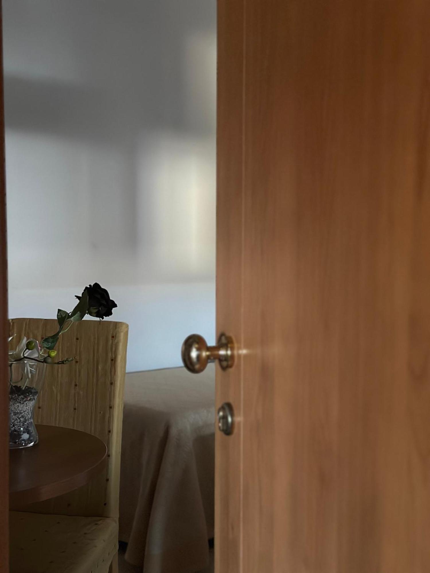 Hotel Il Giardino Degli Aranci Нола Экстерьер фото