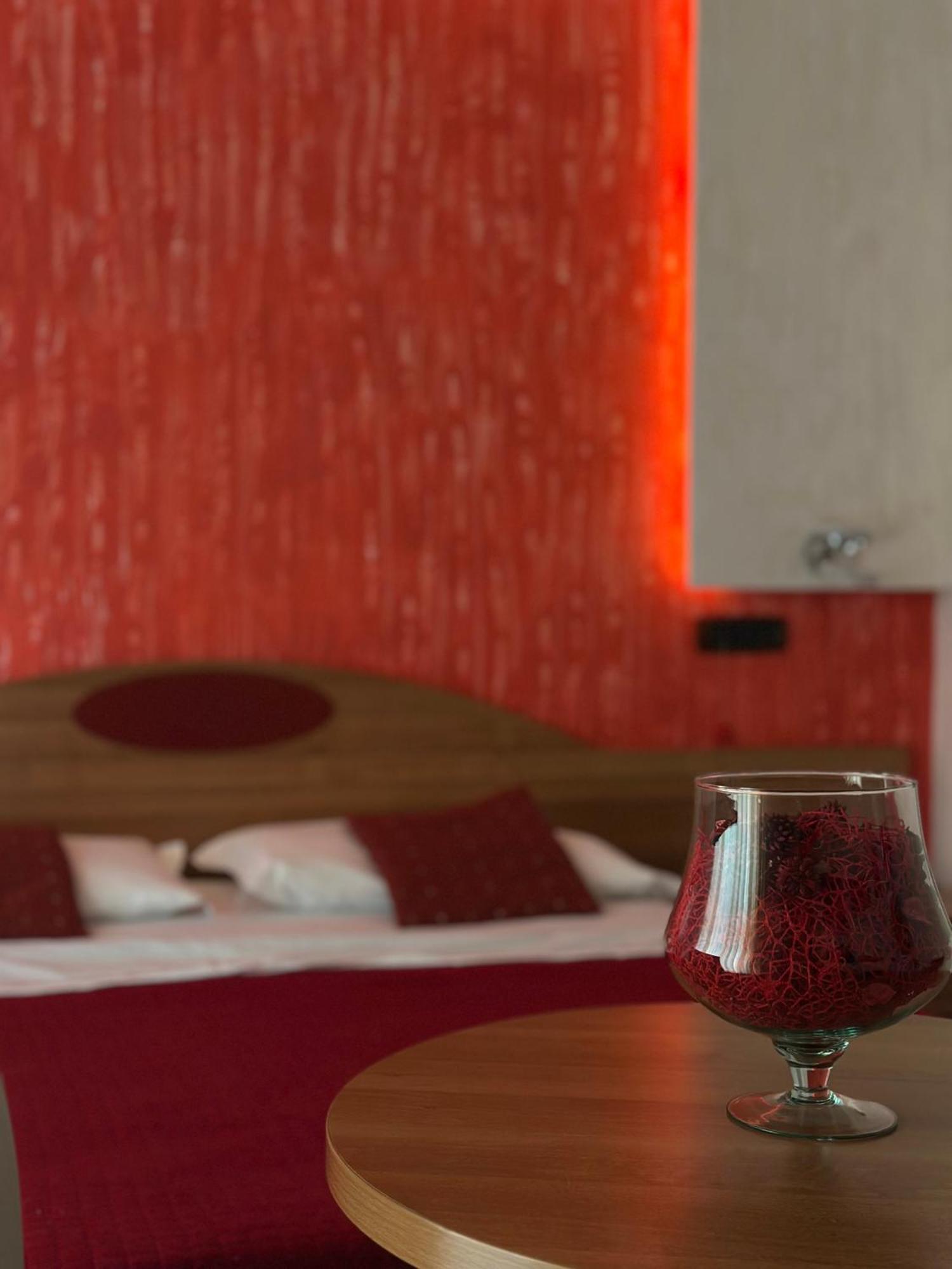 Hotel Il Giardino Degli Aranci Нола Экстерьер фото