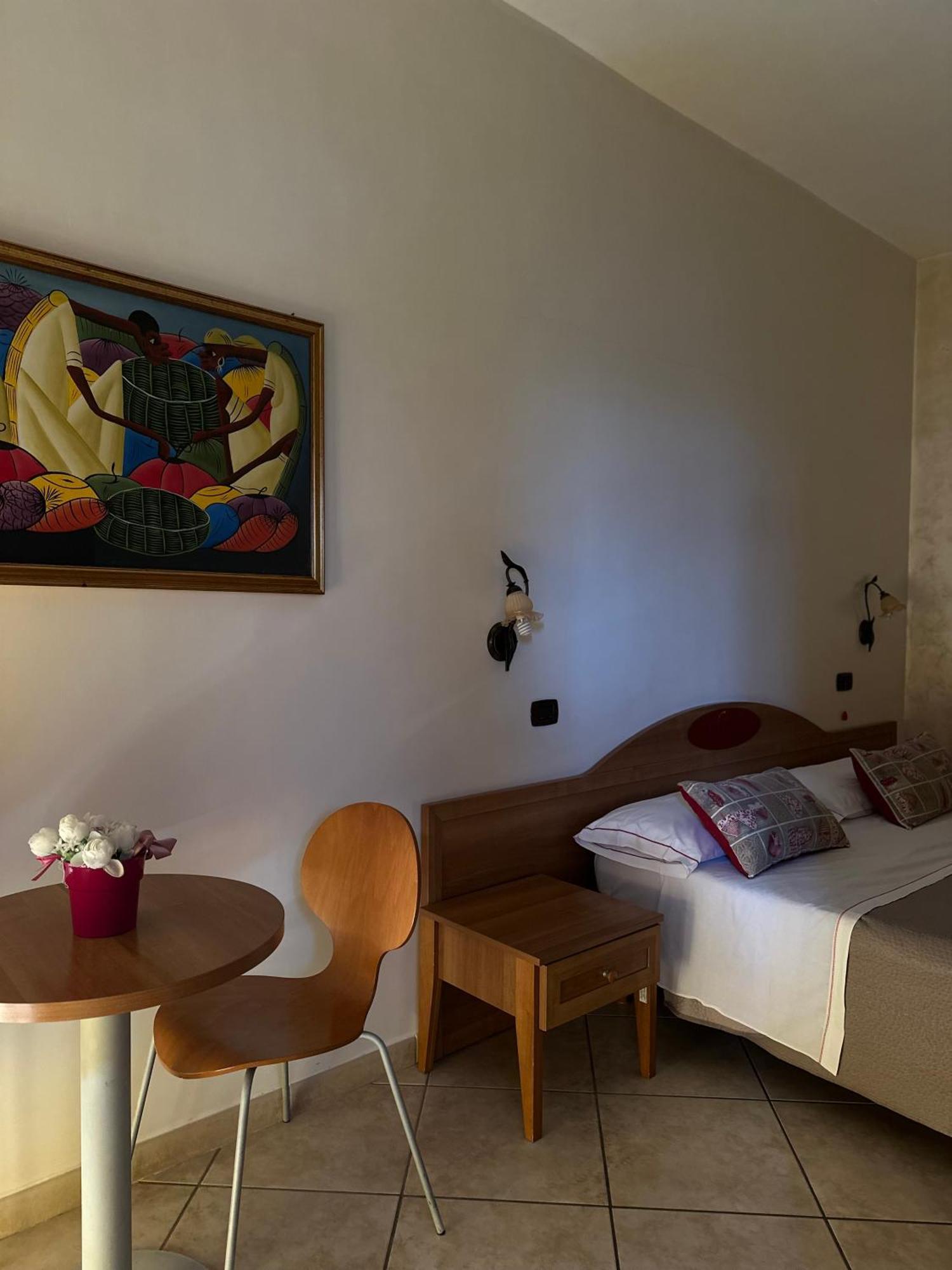 Hotel Il Giardino Degli Aranci Нола Экстерьер фото