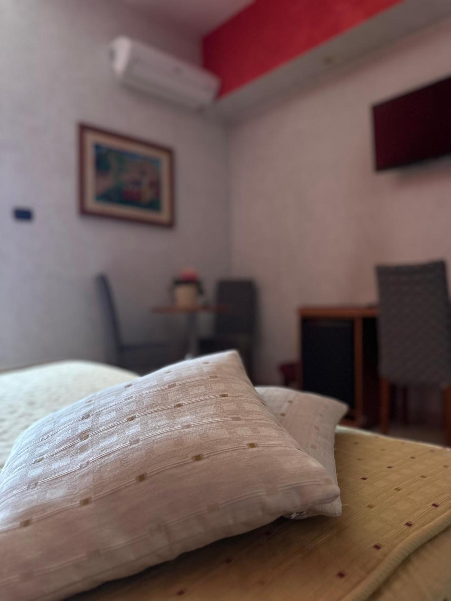 Hotel Il Giardino Degli Aranci Нола Экстерьер фото