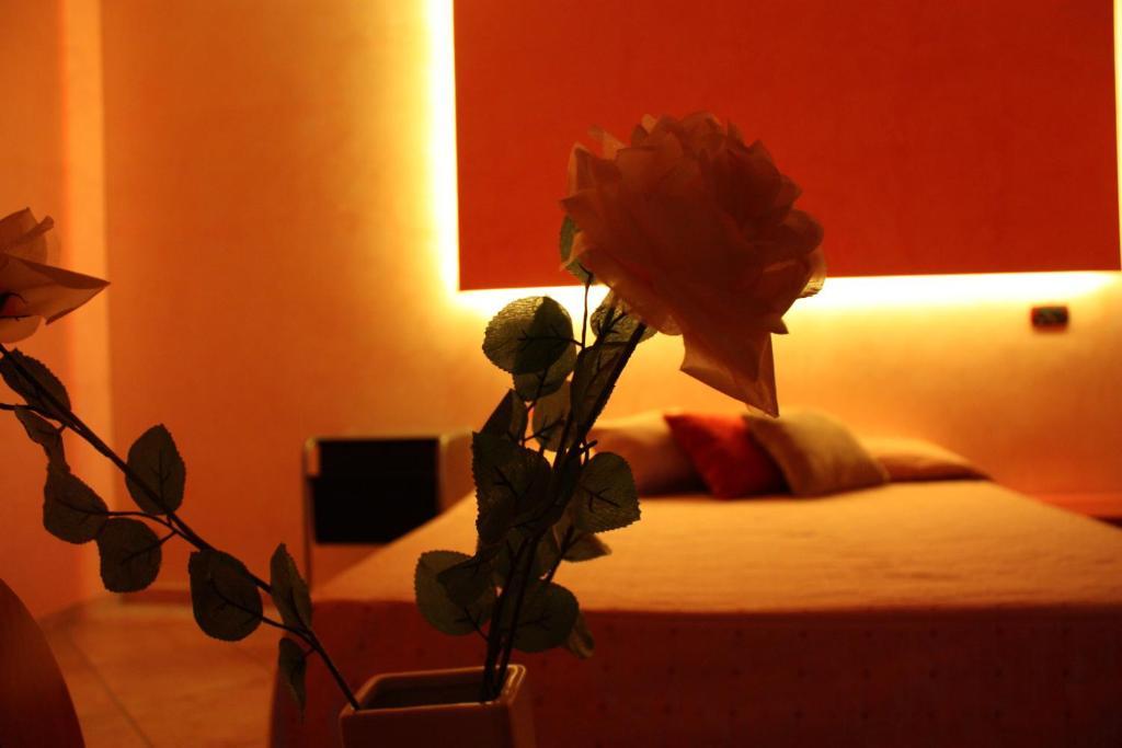 Hotel Il Giardino Degli Aranci Нола Экстерьер фото