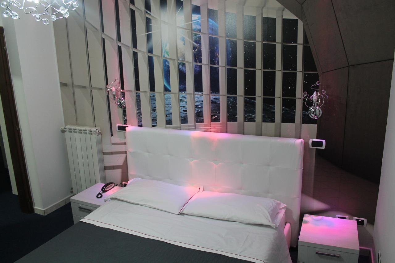 Hotel Il Giardino Degli Aranci Нола Экстерьер фото