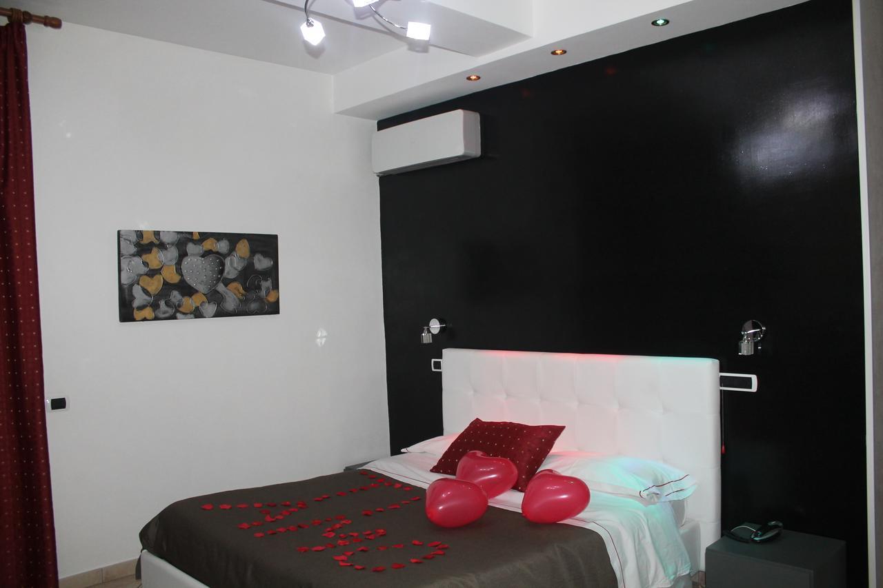Hotel Il Giardino Degli Aranci Нола Экстерьер фото