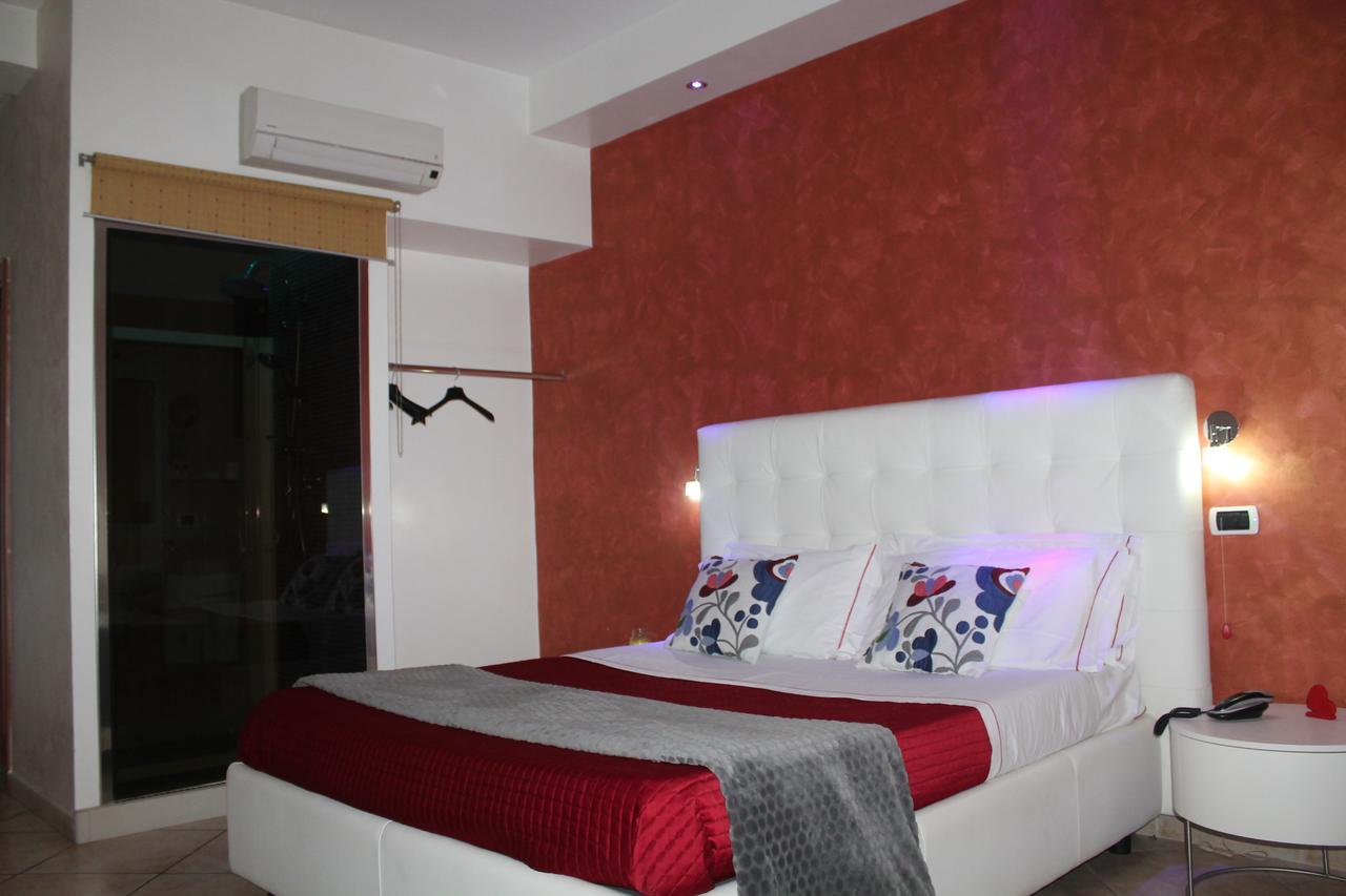 Hotel Il Giardino Degli Aranci Нола Экстерьер фото